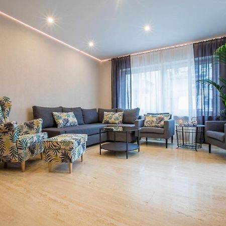 Modernes Apartment In Zentrumsnaehe Mit Eigenem Stellplatz Baden-Baden Bagian luar foto