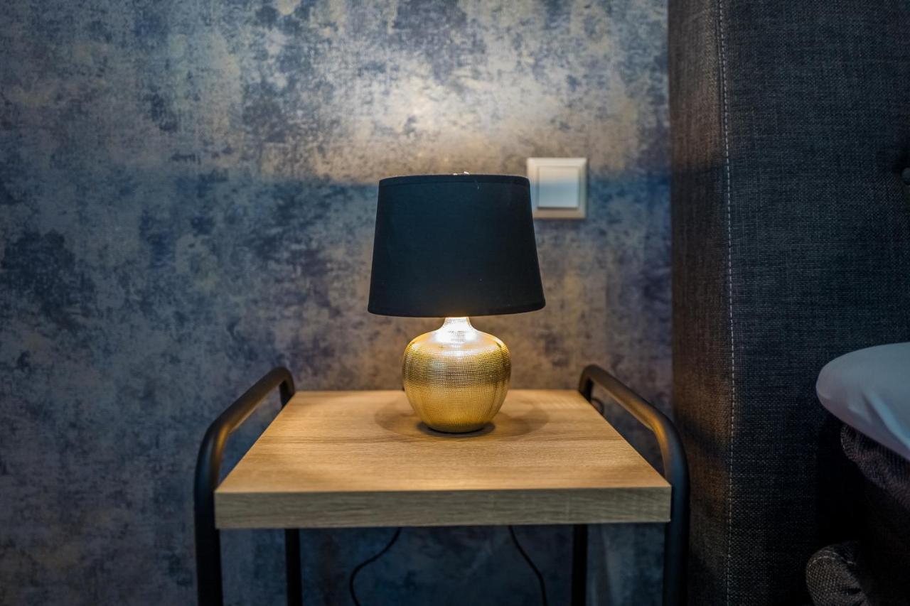 Modernes Apartment In Zentrumsnaehe Mit Eigenem Stellplatz Baden-Baden Bagian luar foto