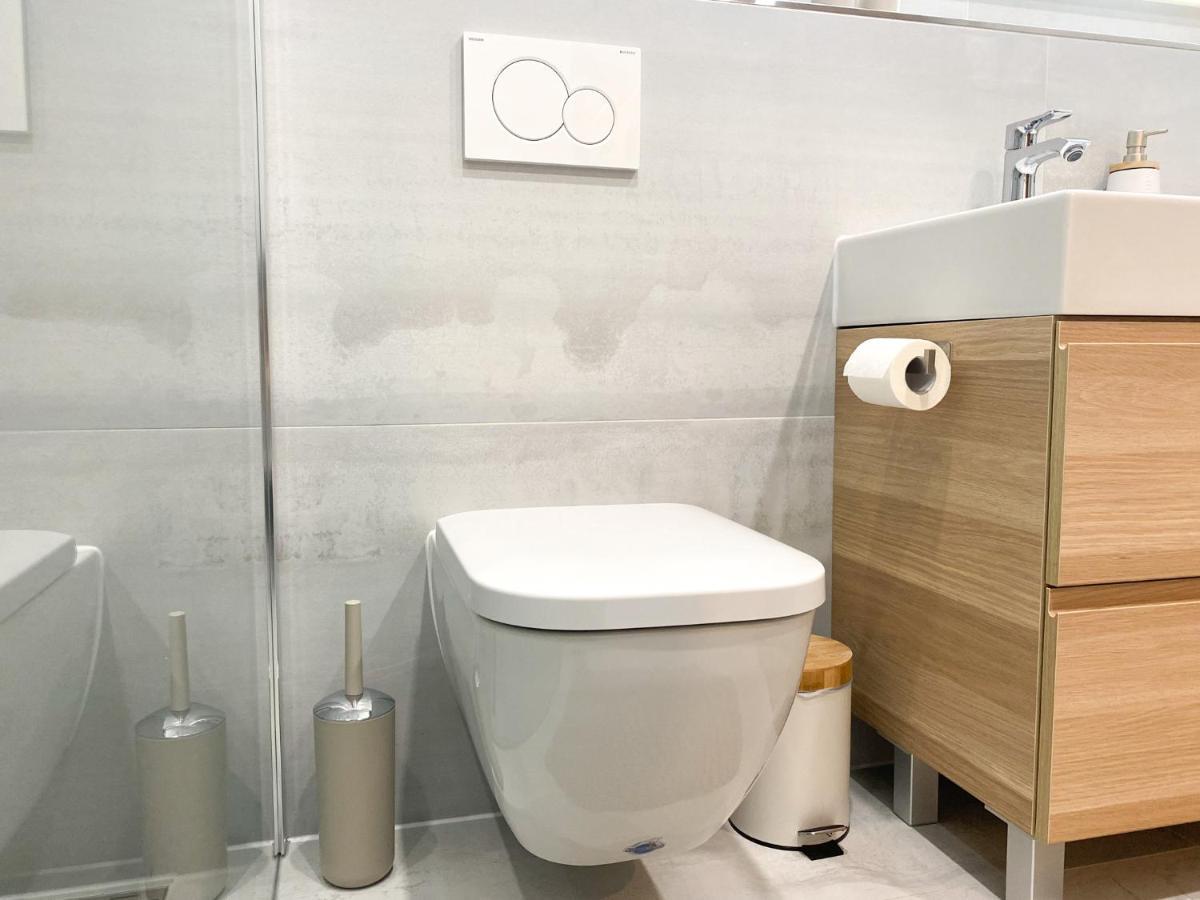 Modernes Apartment In Zentrumsnaehe Mit Eigenem Stellplatz Baden-Baden Bagian luar foto