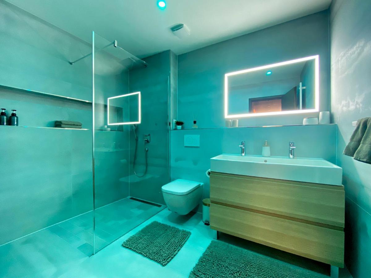 Modernes Apartment In Zentrumsnaehe Mit Eigenem Stellplatz Baden-Baden Bagian luar foto