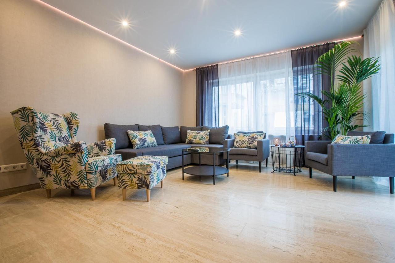 Modernes Apartment In Zentrumsnaehe Mit Eigenem Stellplatz Baden-Baden Bagian luar foto